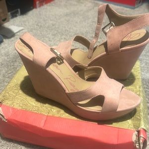 Blush pink wedges